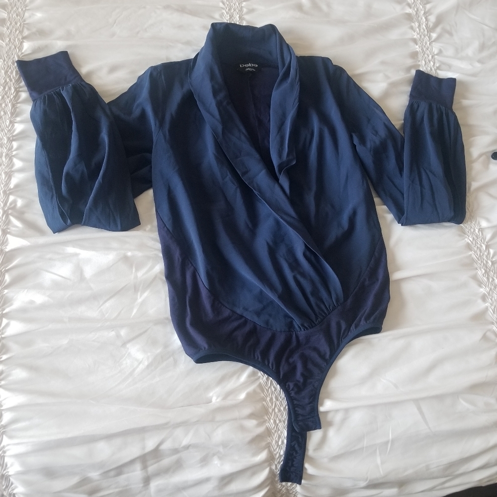 Bebe long sleeve body suit, cold sleeve blouse